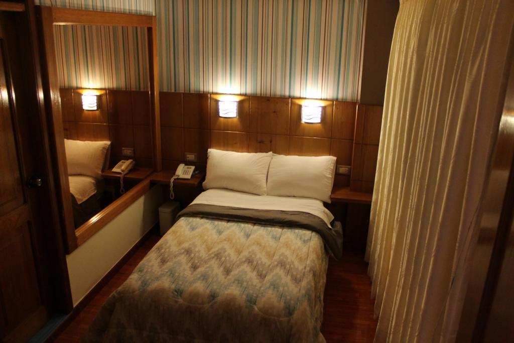 Hotel Venecia Huánuco Rum bild
