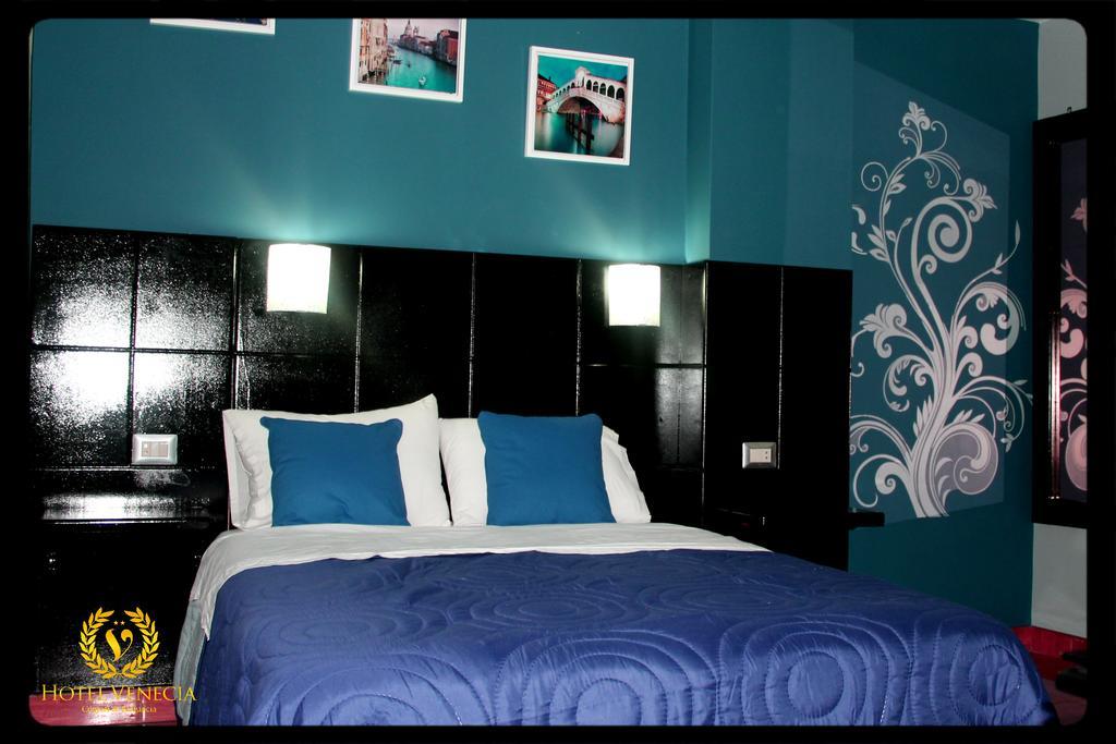 Hotel Venecia Huánuco Rum bild