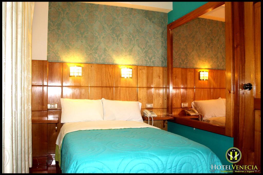 Hotel Venecia Huánuco Rum bild